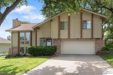 9705 S 21st Ave, Bellevue, NE 68123