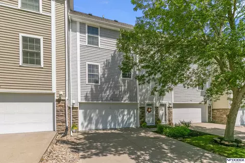 5907 N 166 Ct, Omaha, NE 68116