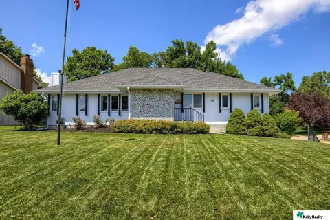 14606 Harvey Oaks Ave, Omaha, NE 68144