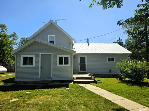 2101 County Road 300 Rd, Tobias, NE 68453