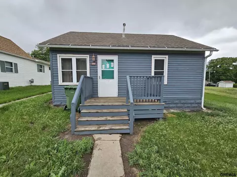 508 Elm St, Sutton, NE 68979