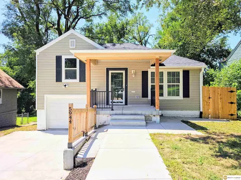 5944 N 34 St, Omaha, NE 68111