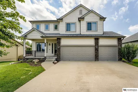 14802 S 24th St, Bellevue, NE 68123
