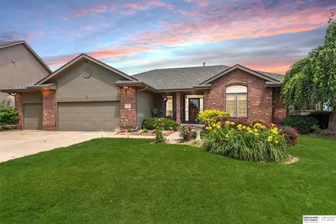 6411 S 172nd Ave, Omaha, NE 68135
