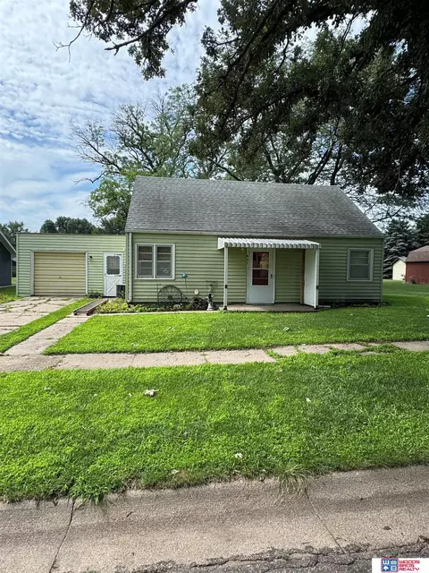 631 Sherman St, Osceola, NE 68651