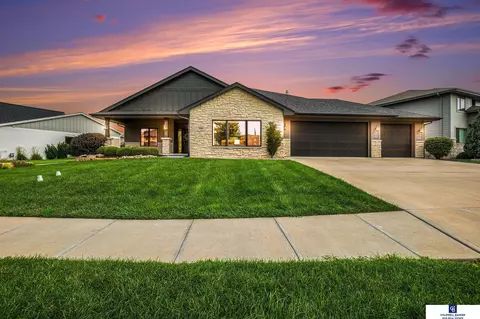 2364 S 218th Ave, Elkhorn, NE 68022