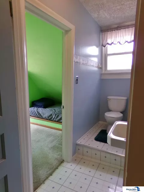 Bath - 823 N 10th St, Beatrice, NE 68310 photo 12 of 12