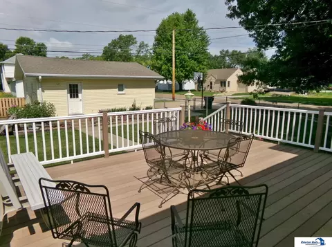 Exterior - 823 N 10th St, Beatrice, NE 68310 photo 13 of 25