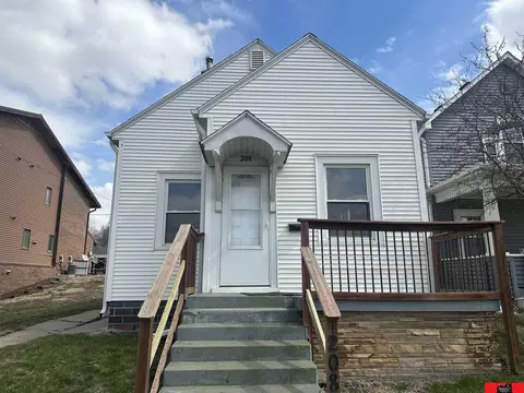 208 N Lincoln St, West Point, NE 68788