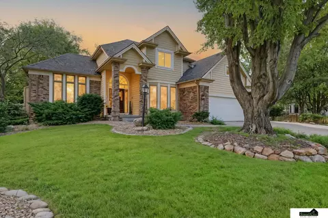 5807 S 167 Ave, Omaha, NE 68135