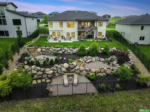 7705 N 167 St, Bennington, NE 68007