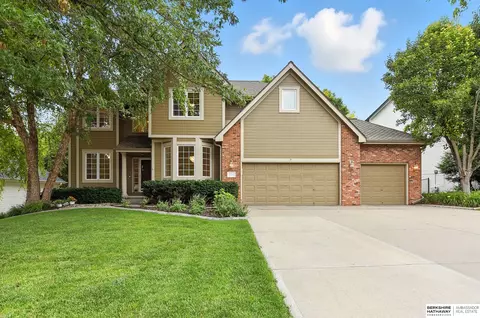 2330 S 183rd Cir, Omaha, NE 68130