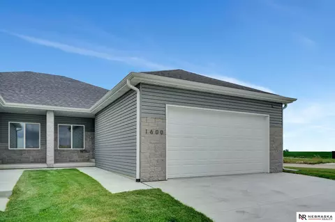 1600 NW 45th St, Lincoln, NE 68528