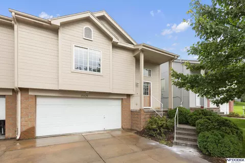 15028 Tibbles St, Omaha, NE 68116