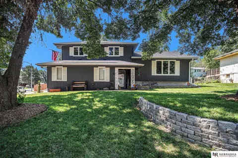 11005 V St, Omaha, NE 68137