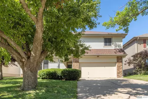 15514 Arbor St, Omaha, NE 68144