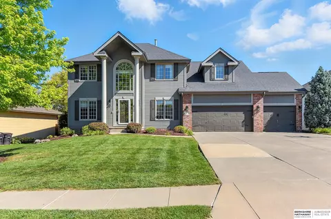17318 Spencer St, Omaha, NE 68116