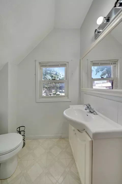 Bath - 440 N 5th St, Beatrice, NE 68310 photo 6 of 7