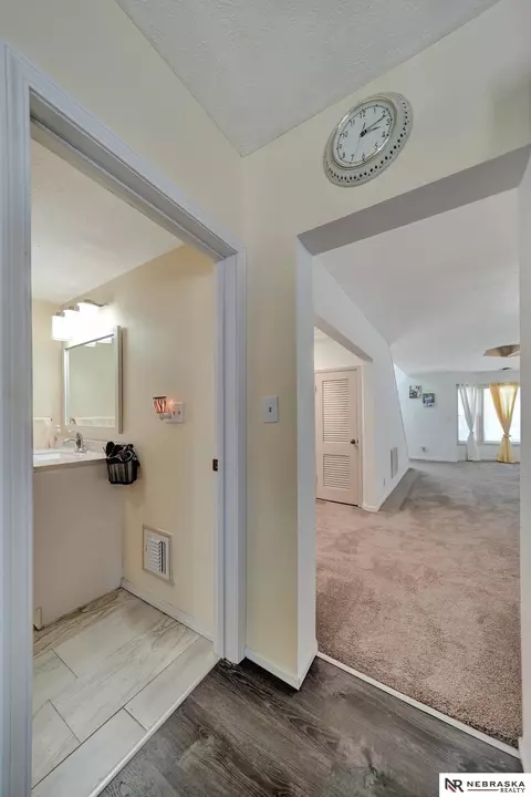 Entry Way - 440 N 5th St, Beatrice, NE 68310 photo 4 of 12