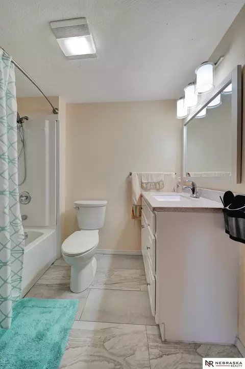 Bath - 440 N 5th St, Beatrice, NE 68310 photo 1 of 7