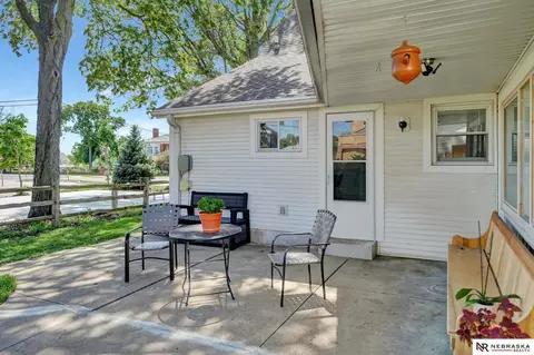 Exterior - 440 N 5th St, Beatrice, NE 68310 photo 5 of 12