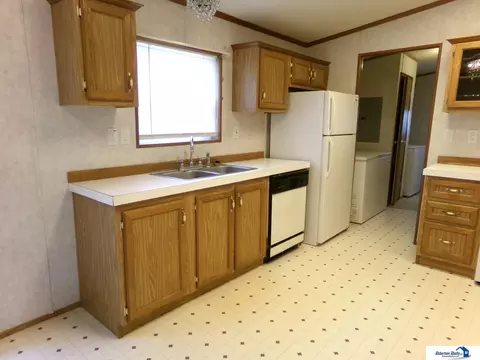 316 Cheyenne Dr, Beatrice, NE 68310 photo 11
