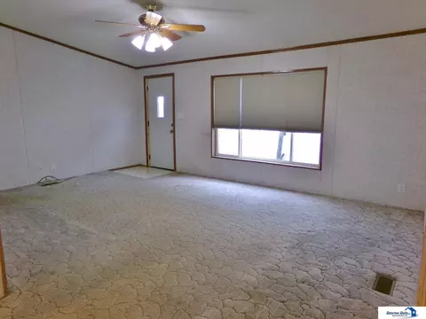 316 Cheyenne Dr, Beatrice, NE 68310 photo 5