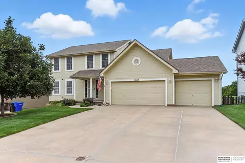 15354 Curtis Ave, Omaha, NE 68116