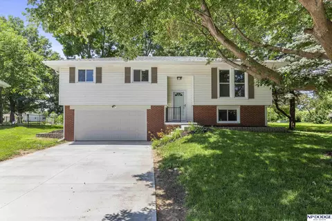 1436 N 147 Plz, Omaha, NE 68154
