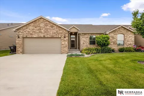 131 S 92nd St, Lincoln, NE 68520