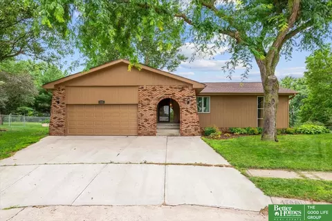 4706 N 112 Cir, Omaha, NE 68164