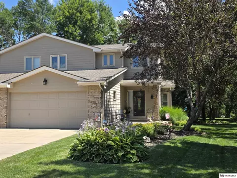 1735 N 123rd St, Omaha, NE 68154