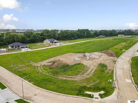 5451 S 201 St, Omaha, NE 68135