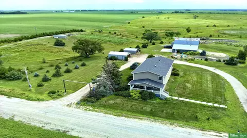 609 Road P Rd, York, NE 68467