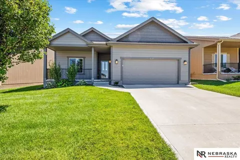 17453 Ames Ave, Omaha, NE 68116