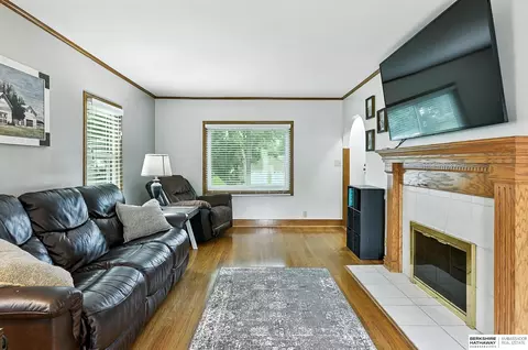 Living - 528 E 14th St, Wahoo, NE 68066 photo 3 of 4