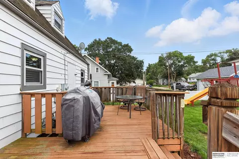 Exterior - 528 E 14th St, Wahoo, NE 68066 photo 4 of 8
