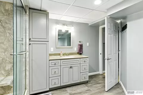 Bath - 528 E 14th St, Wahoo, NE 68066 photo 3 of 3