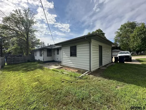 809 E 2nd St, Crete, NE 68333 photo 6