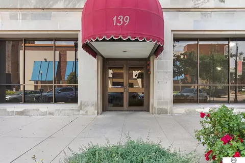 139 N 11th St #304, Lincoln, NE 68508