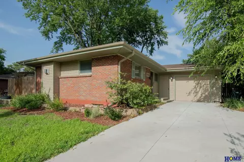 7600 Vine St, Lincoln, NE 68505