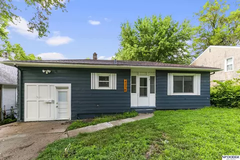 4216 Browne St, Omaha, NE 68111