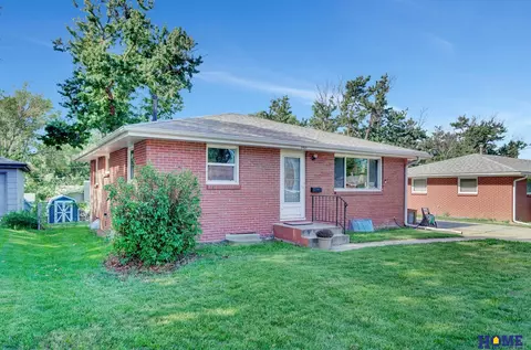 7621 Holdrege St, Lincoln, NE 68505