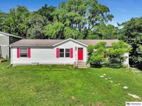 125 Madison St, Bennet, NE 68317