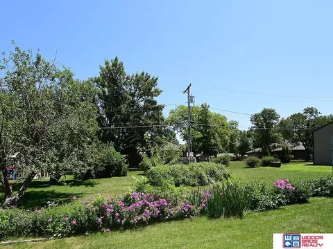 Exterior - 1712 N 15th St, Beatrice, NE 68310 photo 7 of 7