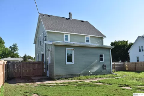 Exterior - 122 4th St, Uehling, NE 68063 photo 2 of 5