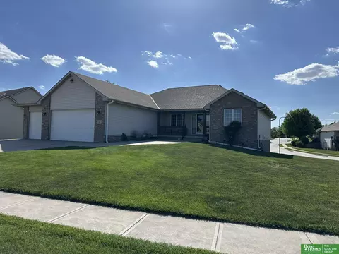 400 S 9th St, Springfield, NE 68059