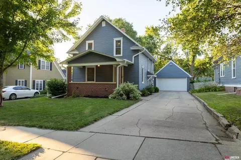 6720 Orchard St, Lincoln, NE 68505