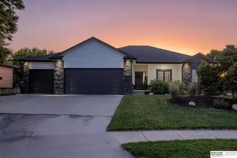 11902 S 214 St, Gretna, NE 68028