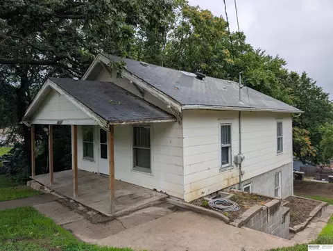 725 S 1st St, Plattsmouth, NE 68048